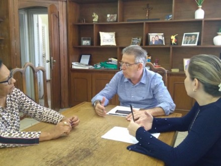 Miziara assina conv�nio de R$36 mil com a Apae