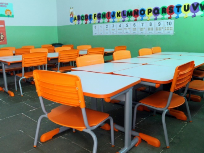 Decreto suspende aulas até 17 de abril na rede municipal Decreto suspende aulas até 17 de abril na rede municipal